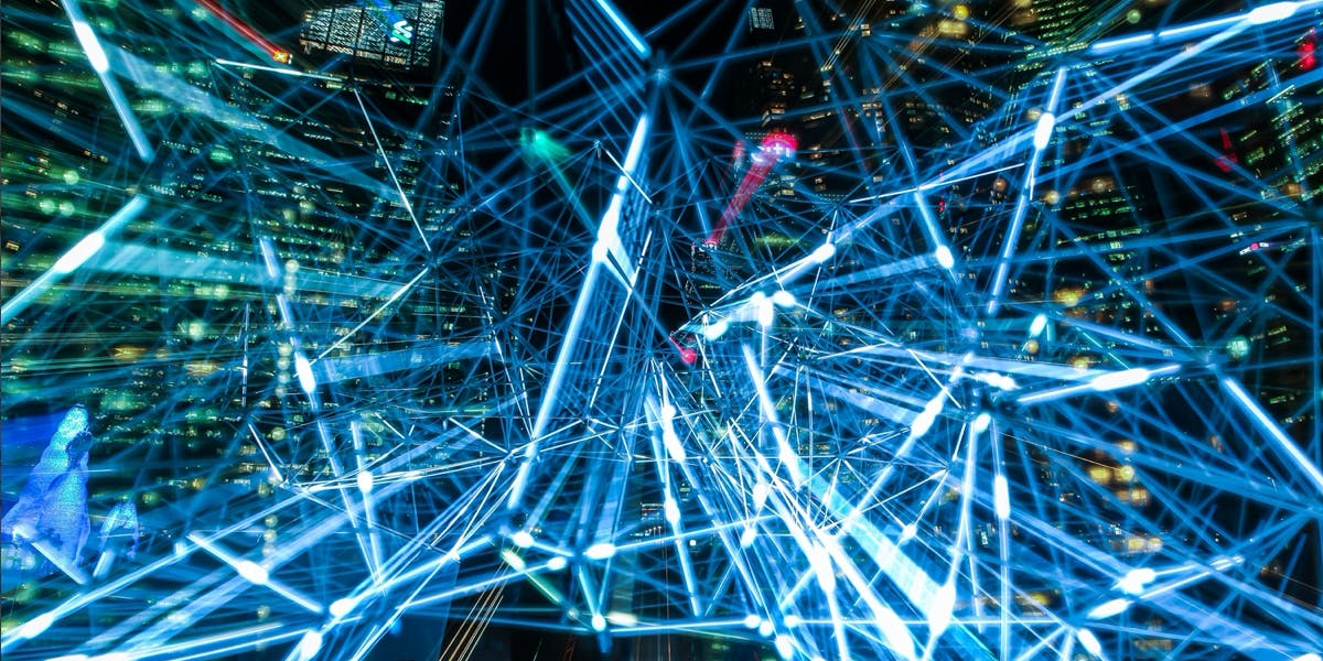 Get DevOps with Azure (video), Hands-On Azure for Developers and more!. Na HumbleBundle możesz wybrać jeden z kilku pakietów ebooków w języku angielskim. Czasem cena za najniższy pakiet to nawet 1 dolar. Oprócz tego możesz wesprzeć organizację charytatywną